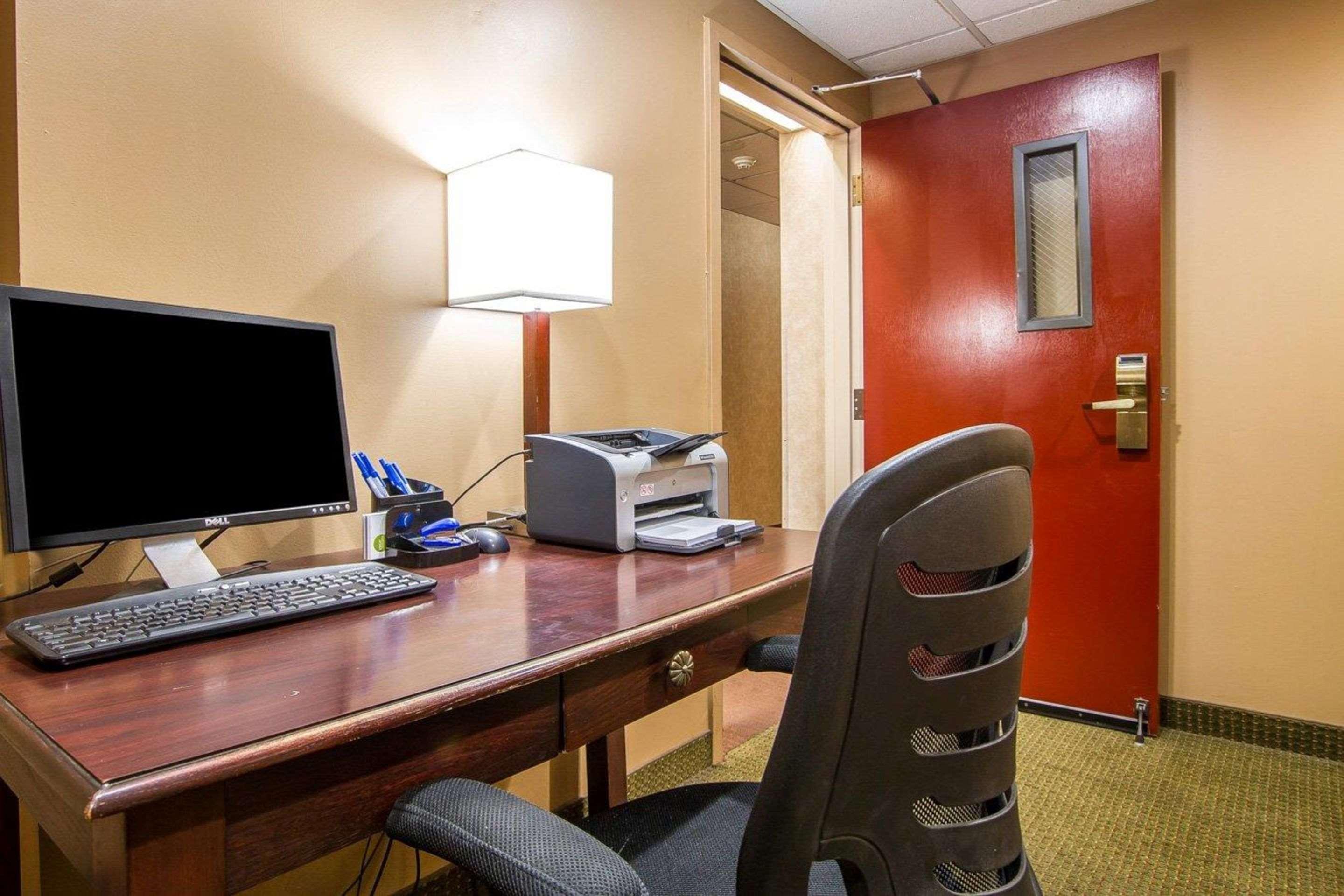פיניקס Comfort Inn I-10 West At 51St Ave מראה חיצוני תמונה