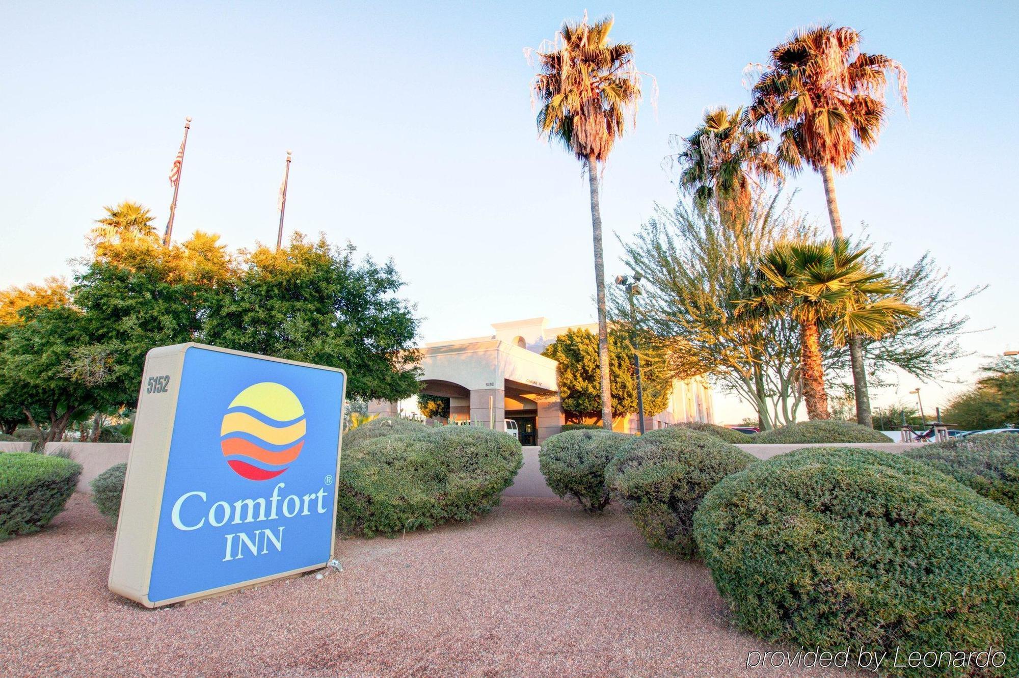 פיניקס Comfort Inn I-10 West At 51St Ave מראה חיצוני תמונה