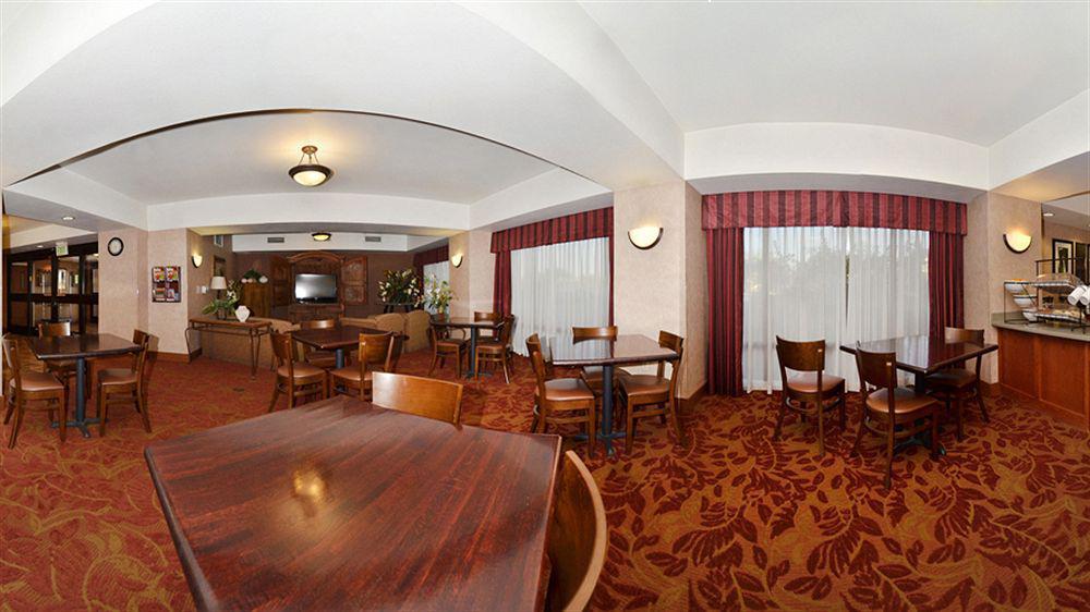 פיניקס Comfort Inn I-10 West At 51St Ave מראה חיצוני תמונה